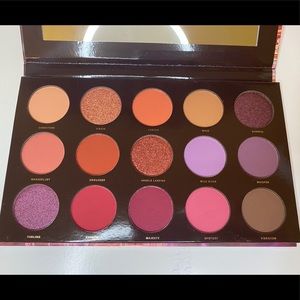 Brand new HIPDOT eyeshadow palette :))